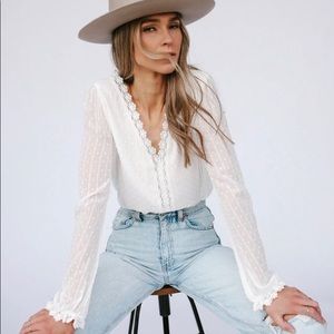 Maxwell boutique sheer white top. Size M.